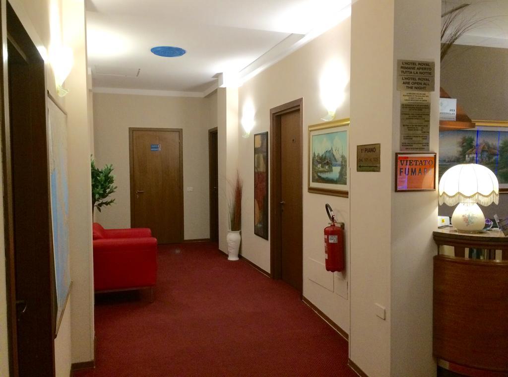 Royal Hotel Milan Exterior photo