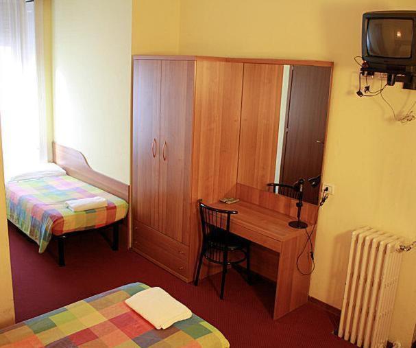 Royal Hotel Milan Room photo
